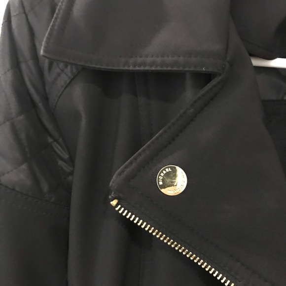 Michael Kors Belted Front Zip Fleece-lined Coat - Picture 4 of 5